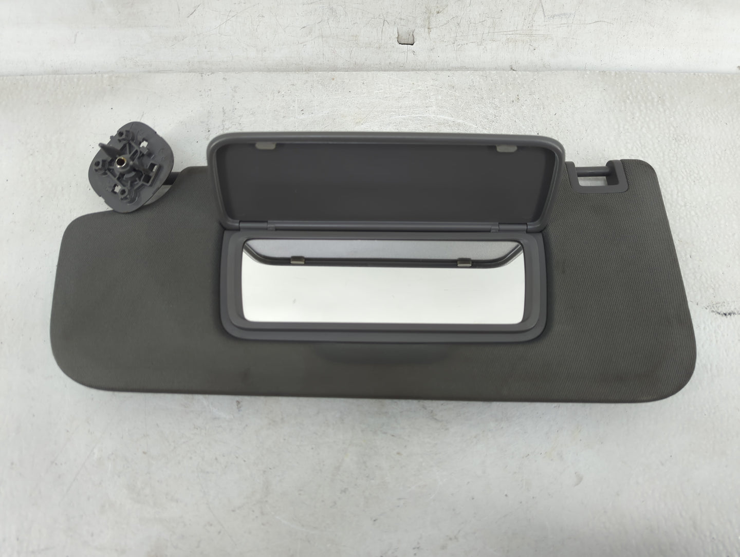 2019-2022 Chevrolet Silverado 1500 Sun Visor Shade Replacement Driver Left Mirror Fits Fits 2019 2020 2021 2022 OEM Used Aut