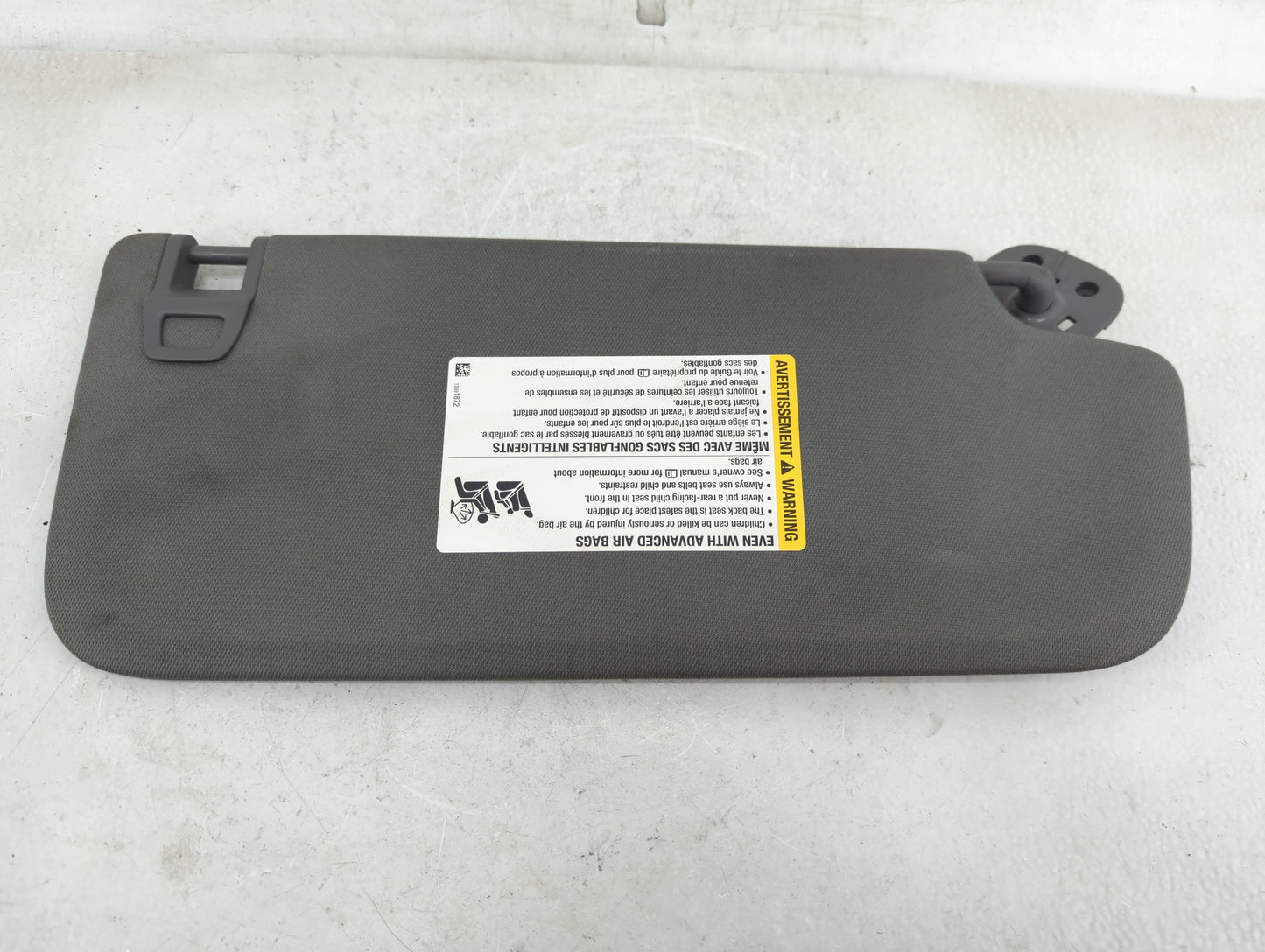2019-2022 Chevrolet Silverado 1500 Sun Visor Shade Replacement Driver Left Mirror Fits Fits 2019 2020 2021 2022 OEM Used Aut