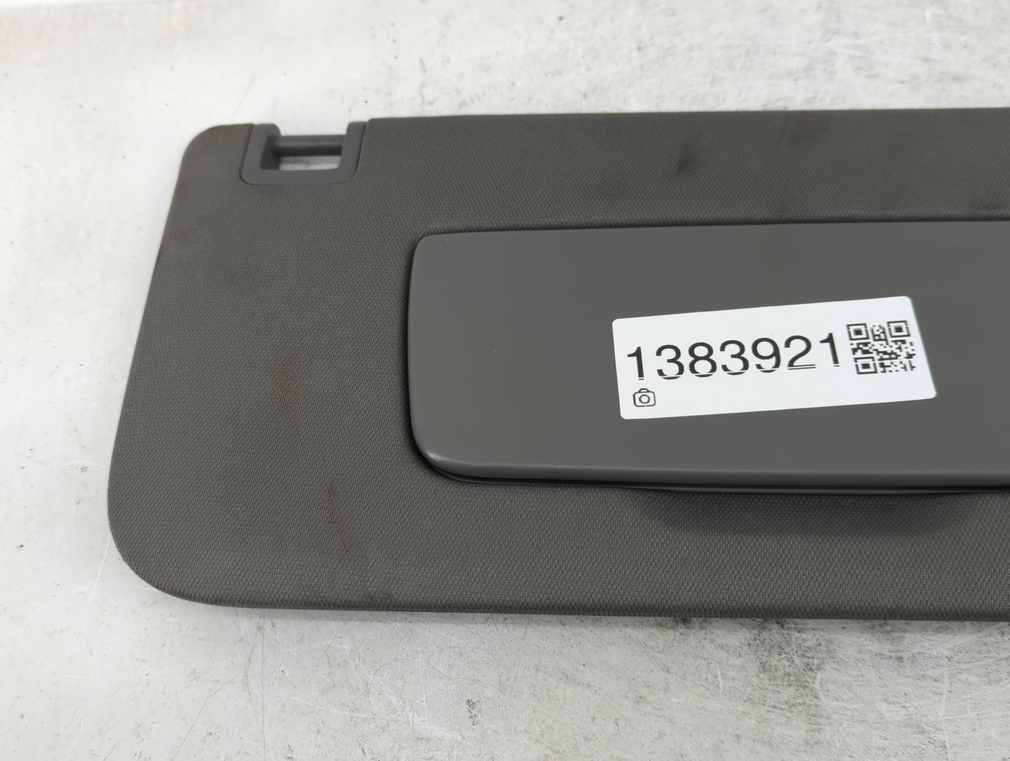 2019-2022 Chevrolet Silverado 1500 Sun Visor Shade Replacement Passenger Right Mirror Fits Fits 2019 2020 2021 2022 OEM Used