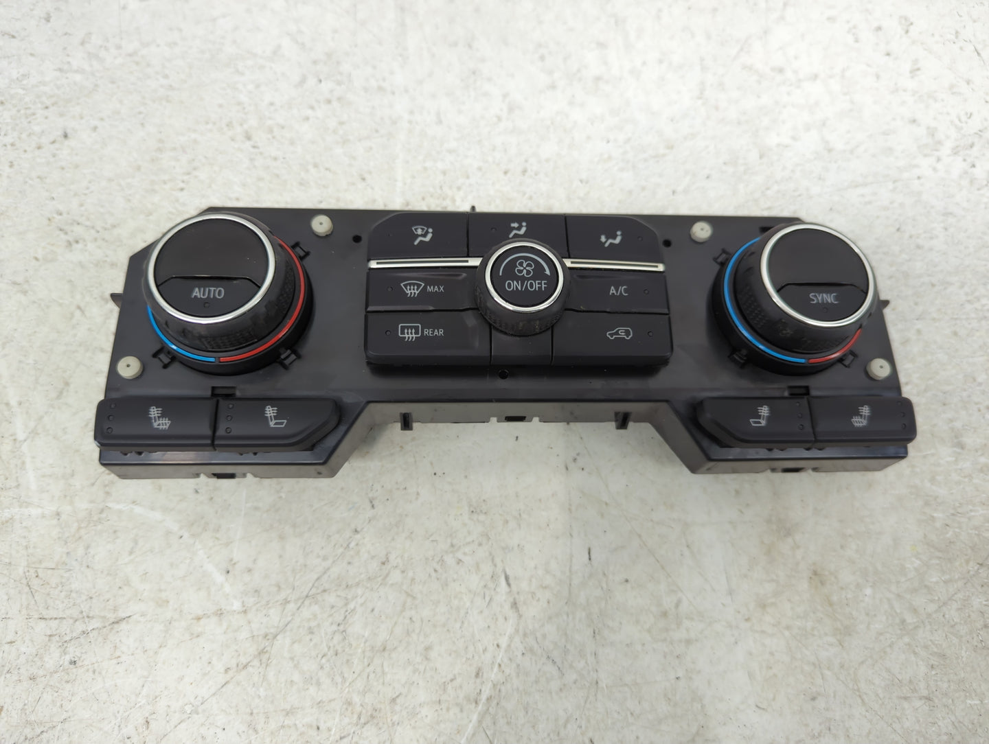 2020-2022 Chevrolet Silverado 1500 Climate Control Module Temperature AC/Heater Replacement P/N:84692241 Fits Fits 2020 2021