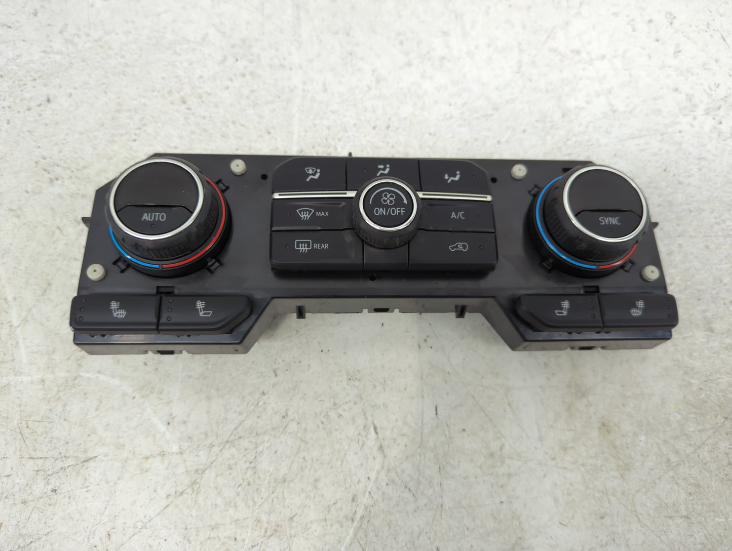 2020-2022 Chevrolet Silverado 1500 Climate Control Module Temperature AC/Heater Replacement P/N:84692241 Fits Fits 2020 2021