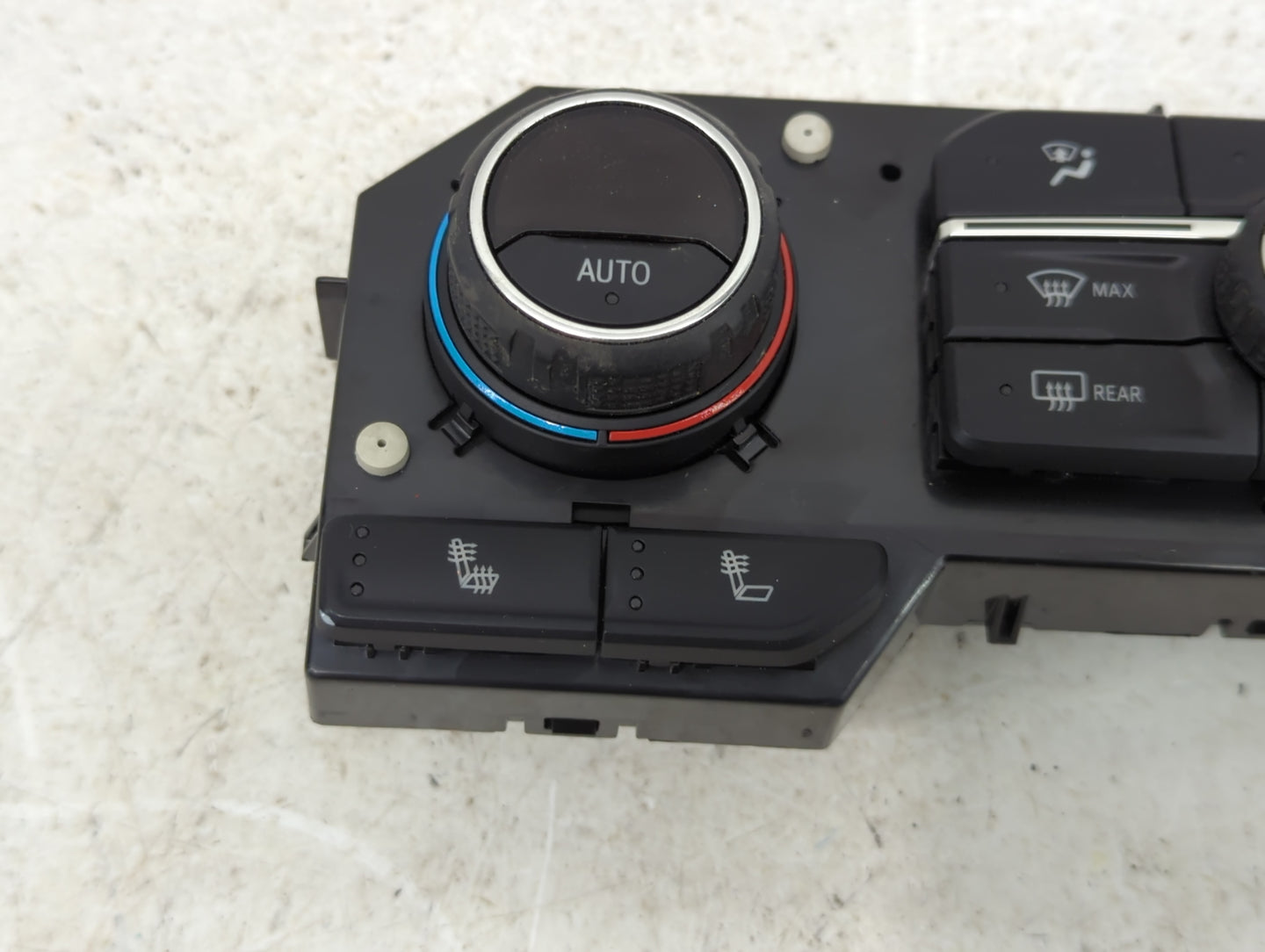2020-2022 Chevrolet Silverado 1500 Climate Control Module Temperature AC/Heater Replacement P/N:84692241 Fits Fits 2020 2021