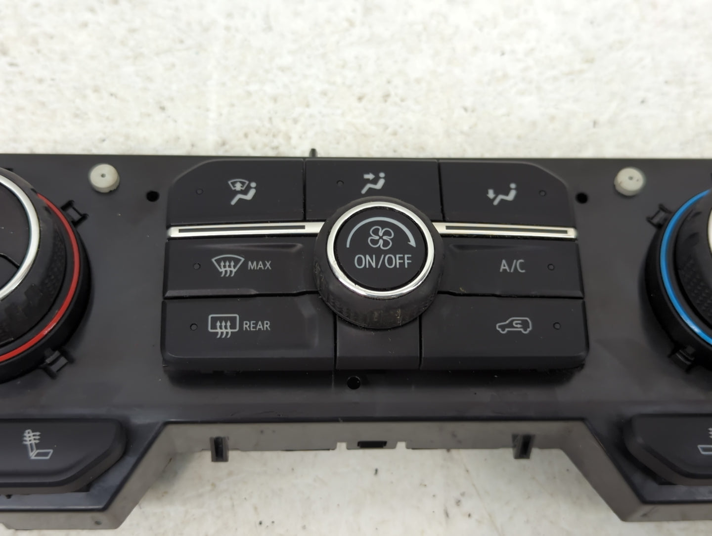 2020-2022 Chevrolet Silverado 1500 Climate Control Module Temperature AC/Heater Replacement P/N:84692241 Fits Fits 2020 2021