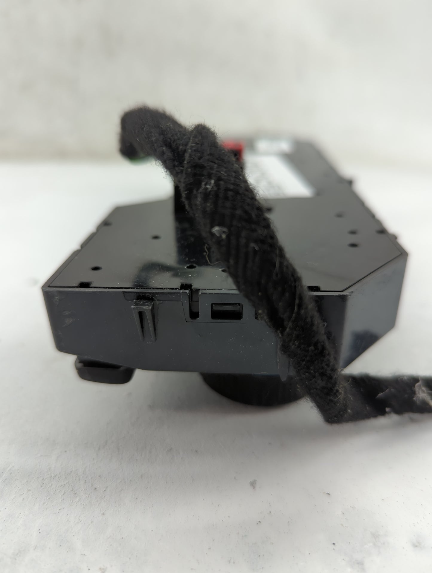 2020 Chevrolet Silverado 1500 Climate Control Module Temperature AC/Heater Replacement P/N:84692240 Fits OEM Used Auto Parts