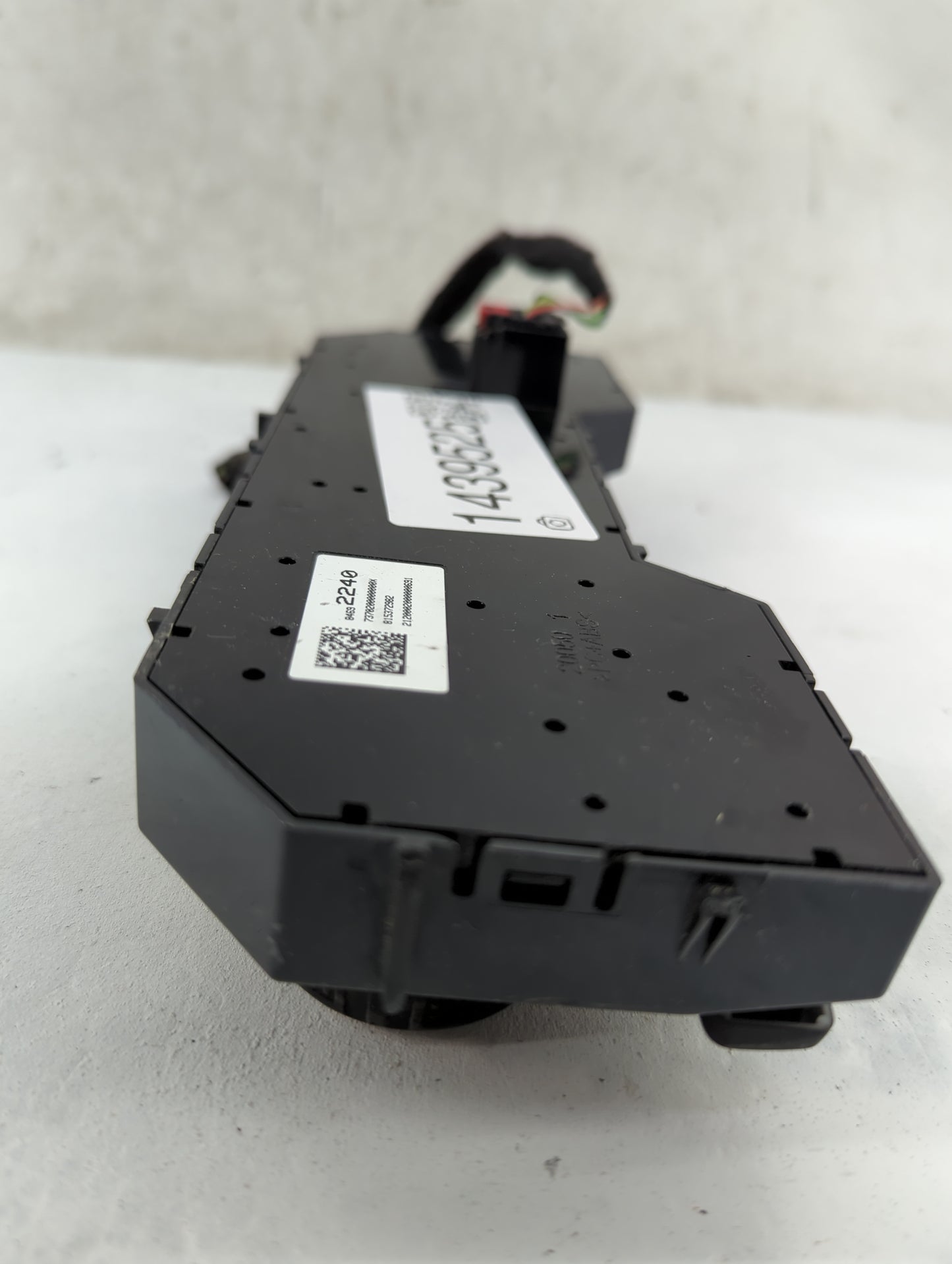 2020 Chevrolet Silverado 1500 Climate Control Module Temperature AC/Heater Replacement P/N:84692240 Fits OEM Used Auto Parts