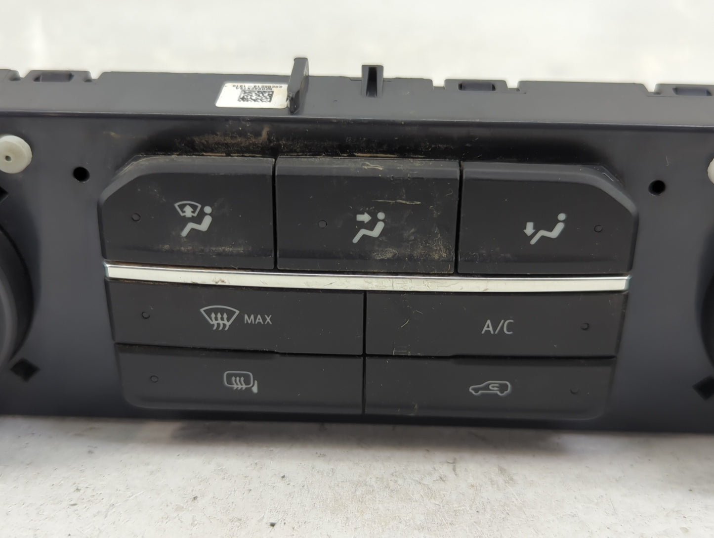 2020 Chevrolet Silverado 1500 Climate Control Module Temperature AC/Heater Replacement P/N:84542733 815372982 Fits OEM Used 