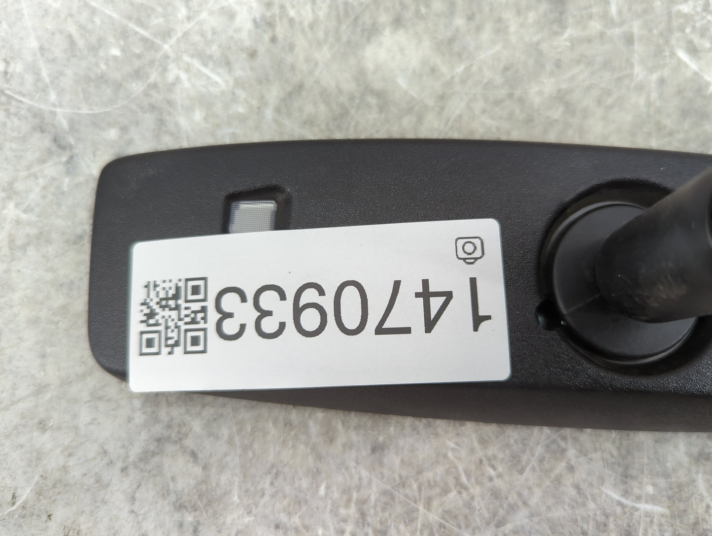 2014-2022 Chevrolet Silverado 1500 Interior Rear View Mirror Replacement OEM P/N:026139 GNTX-689 Fits OEM Used Auto Parts - 