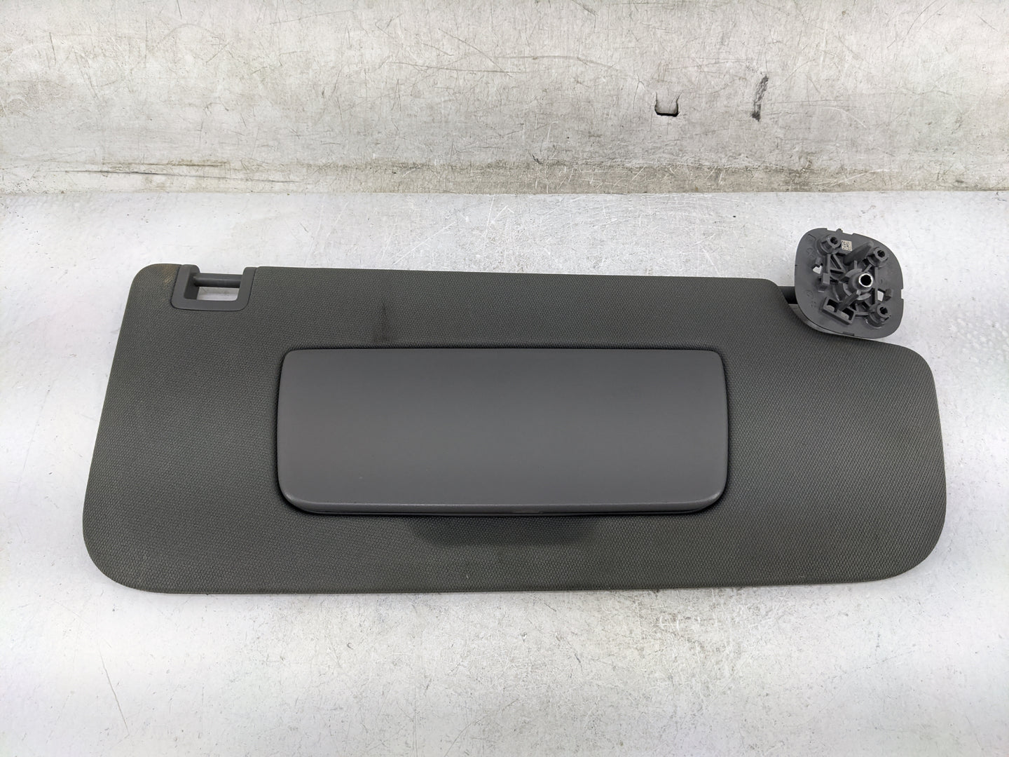 2019-2022 Chevrolet Silverado 1500 Sun Visor Shade Replacement Passenger Right Mirror Fits Fits 2019 2020 2021 2022 OEM Used