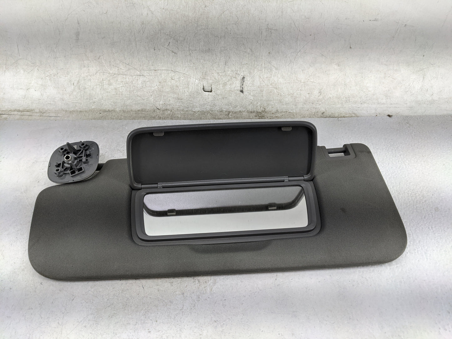 2019-2022 Chevrolet Silverado 1500 Sun Visor Shade Replacement Driver Left Mirror Fits Fits 2019 2020 2021 2022 OEM Used Aut
