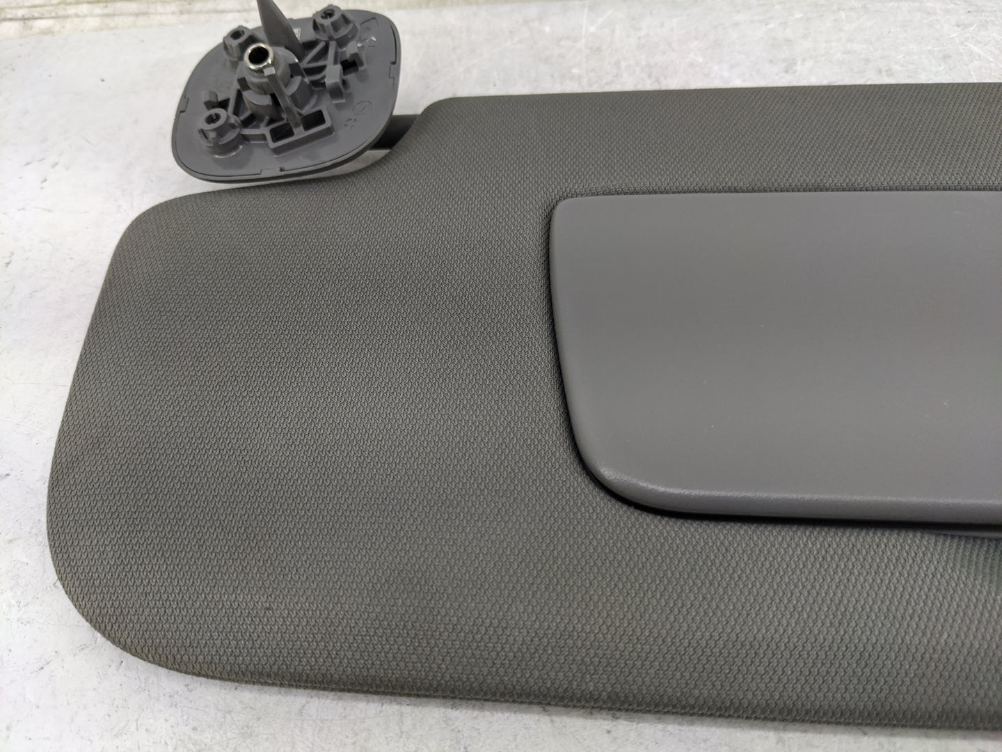 2019-2022 Chevrolet Silverado 1500 Sun Visor Shade Replacement Driver Left Mirror Fits Fits 2019 2020 2021 2022 OEM Used Aut