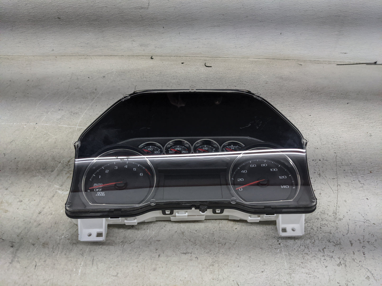 2020 Chevrolet Silverado 1500 Instrument Cluster Speedometer Gauges P/N:84785484 7110500000X, 8126107798 Miles: Fits OEM Use