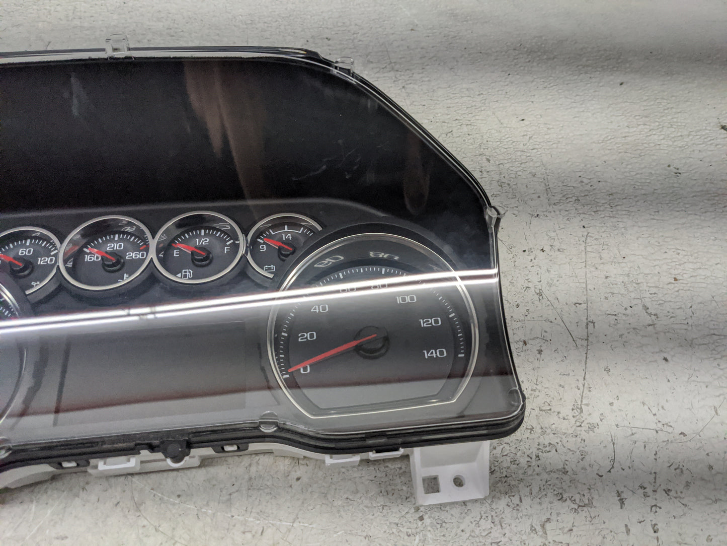 2020 Chevrolet Silverado 1500 Instrument Cluster Speedometer Gauges P/N:84785484 7110500000X, 8126107798 Miles: Fits OEM Use