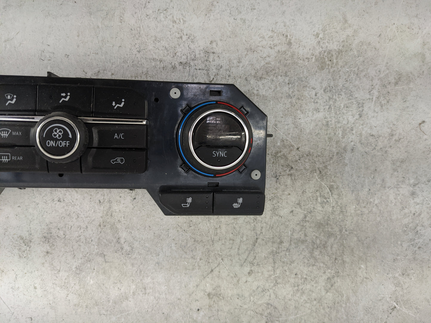 2020-2022 Chevrolet Silverado 1500 Climate Control Module Temperature AC/Heater Replacement P/N:8469 2241 737020000000A Fits