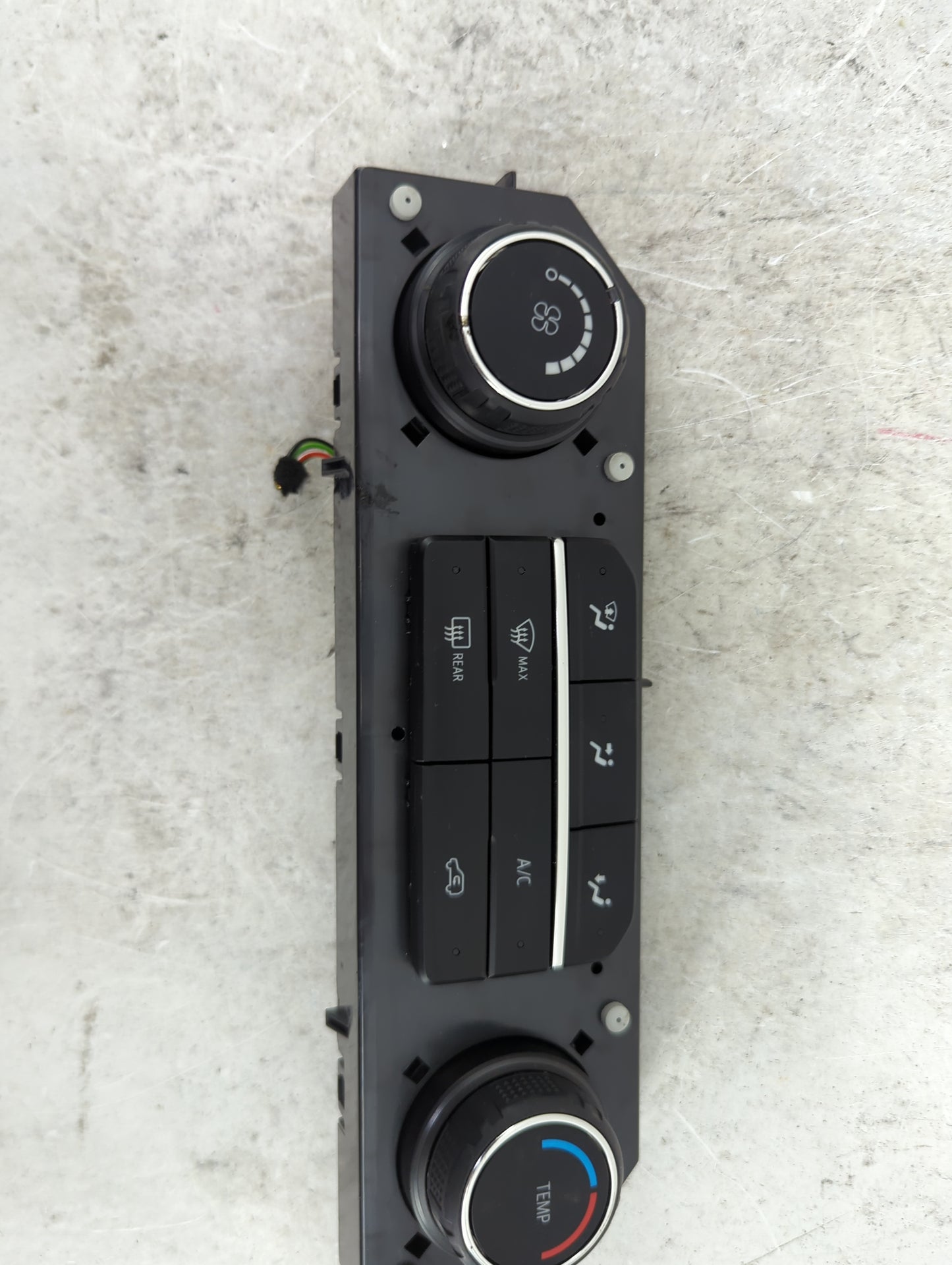 2019-2022 Chevrolet Silverado 1500 Climate Control Module Temperature AC/Heater Replacement P/N:84542734 737020000000000x Fi