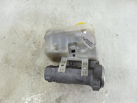 2020 Chevrolet Silverado 1500 Brake Master Cylinder - Oemusedautoparts1.com