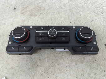compare product 2020-2022 Chevrolet Silverado 1500 Climate Control Module Temperature AC/Heater Replacement P/N:84592241 737020000000X Fits OEM Used Auto Parts
