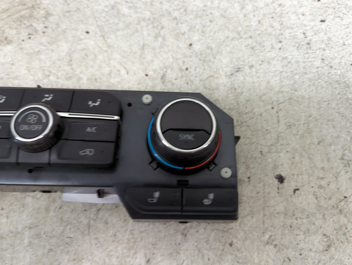 2020-2022 Chevrolet Silverado 1500 Climate Control Module Temperature AC/Heater Replacement P/N:84592241 737020000000X Fits 
