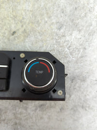 2019-2022 Chevrolet Silverado 1500 Climate Control Module Temperature AC/Heater Replacement P/N:84963881 7370200000000X Fits