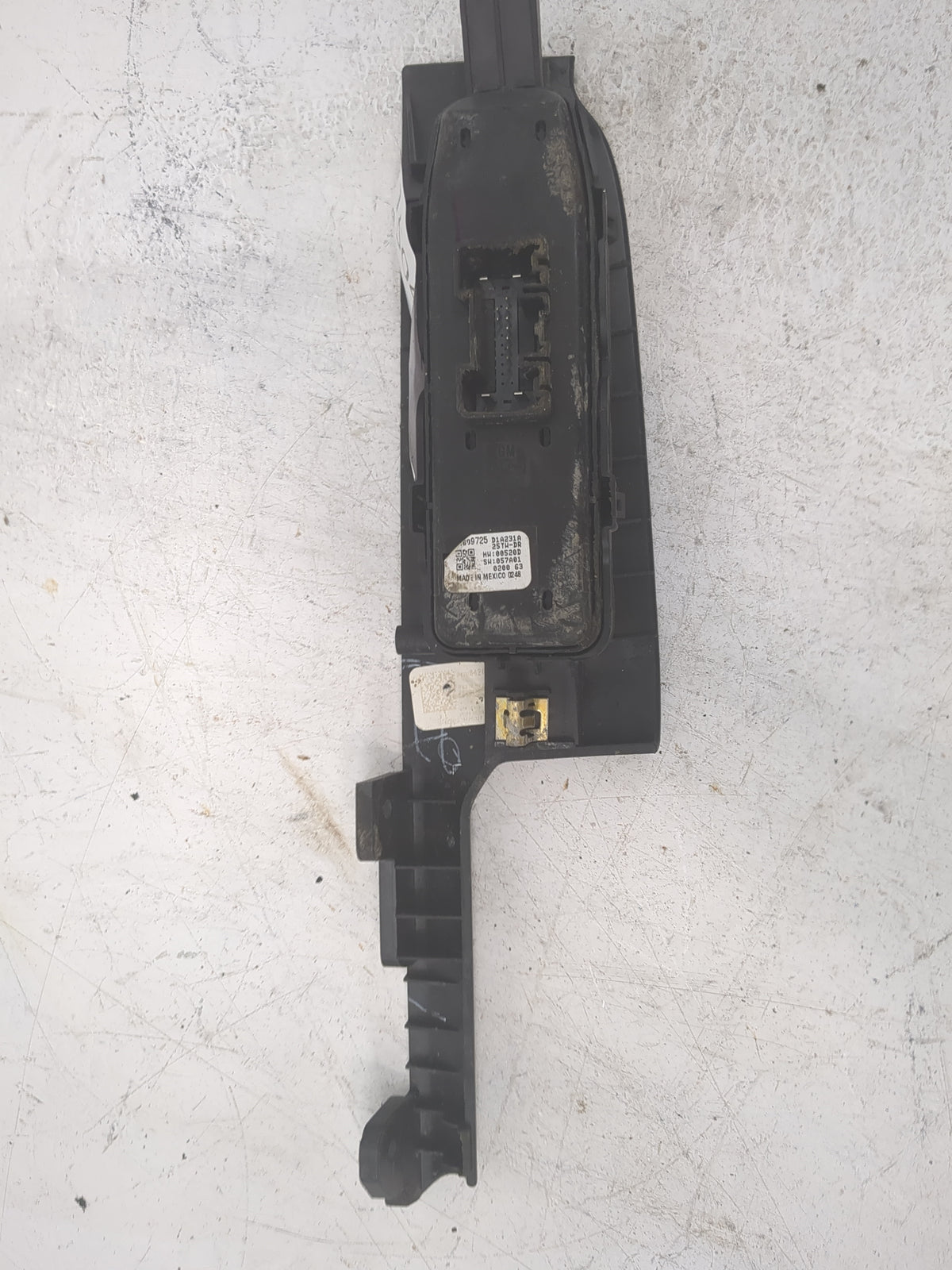 2019-2020 Chevrolet Silverado 1500 Master Power Window Switch Replacement Driver Side Left P/N:13599725 D1A231A Fits OEM Use
