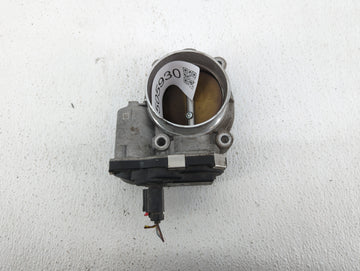 2016-2021 Chevrolet Silverado 1500 Throttle Body P/N:12676296AA Fits Fits 2016 2017 2018 2019 2020 2021 OEM Used Auto Parts 