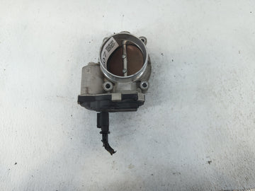 2020 Chevrolet Silverado 1500 Throttle Body P/N:12676296AA Fits Fits 2016 2017 2018 2019 2021 2022 OEM Used Auto Parts - Oem