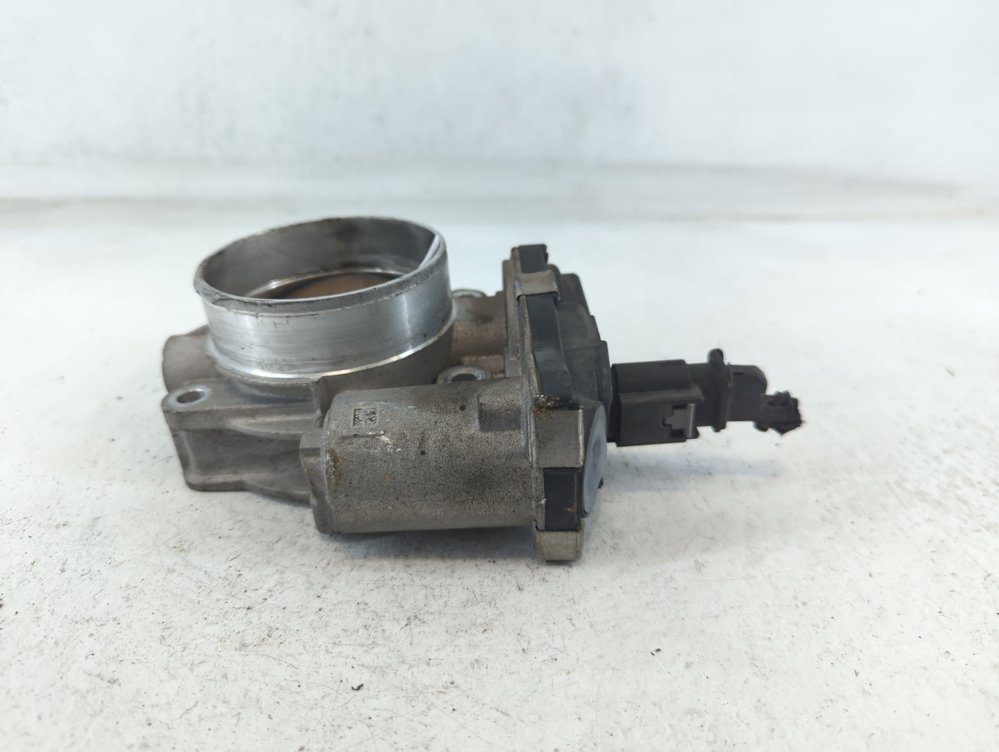 2020 Chevrolet Silverado 1500 Throttle Body P/N:12676296AA Fits Fits 2016 2017 2018 2019 2021 2022 OEM Used Auto Parts - Oem