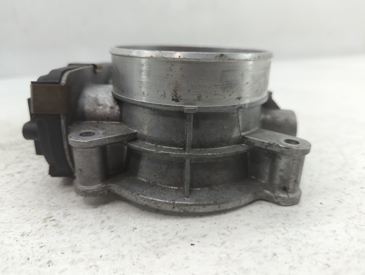 2014-2022 Chevrolet Silverado 1500 Throttle Body P/N:12678224 Fits Fits 2014 2015 2016 2017 2018 2019 2020 2021 2022 OEM Use