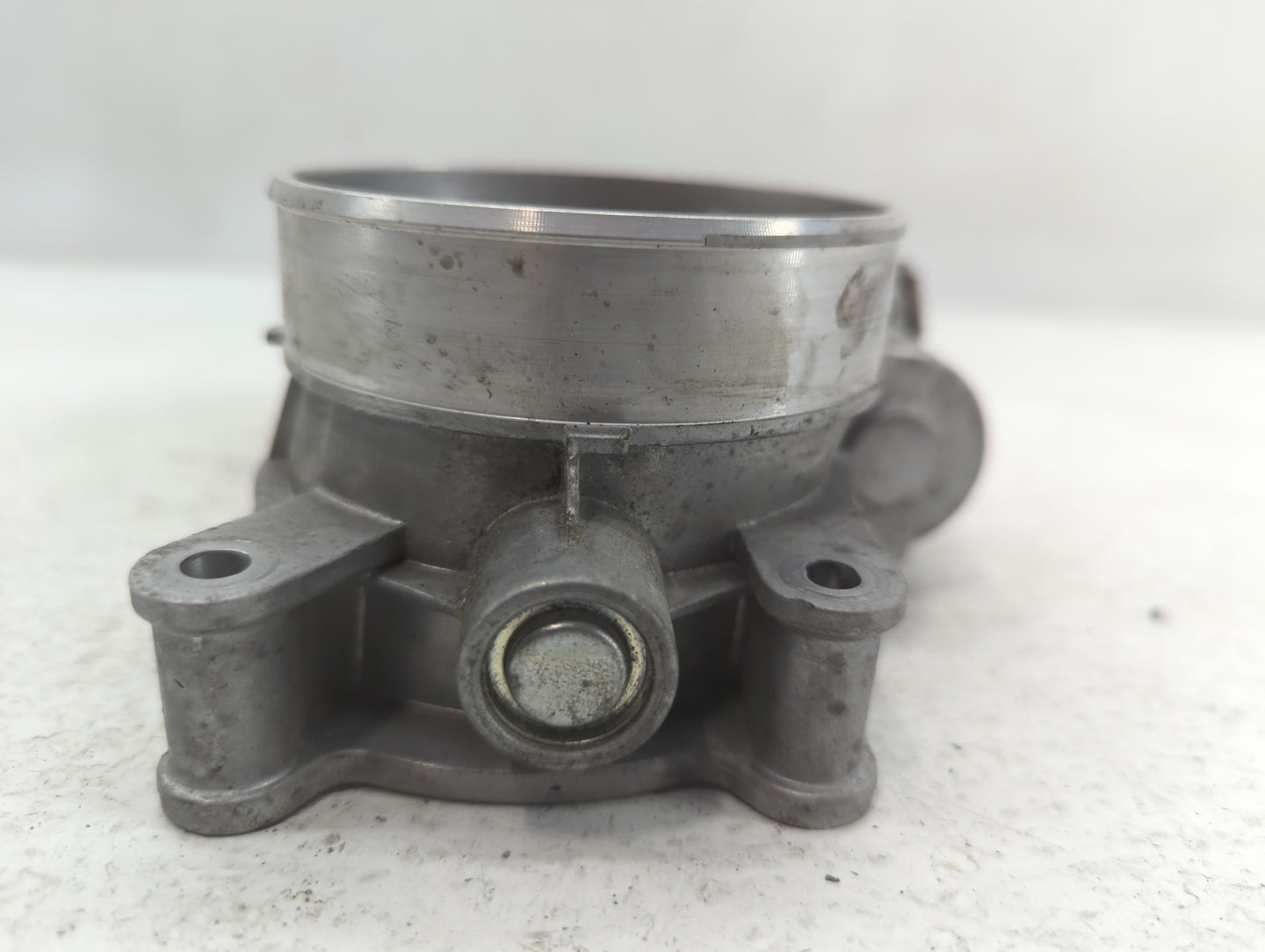 2014-2022 Chevrolet Silverado 1500 Throttle Body P/N:12678224 Fits Fits 2014 2015 2016 2017 2018 2019 2020 2021 2022 OEM Use