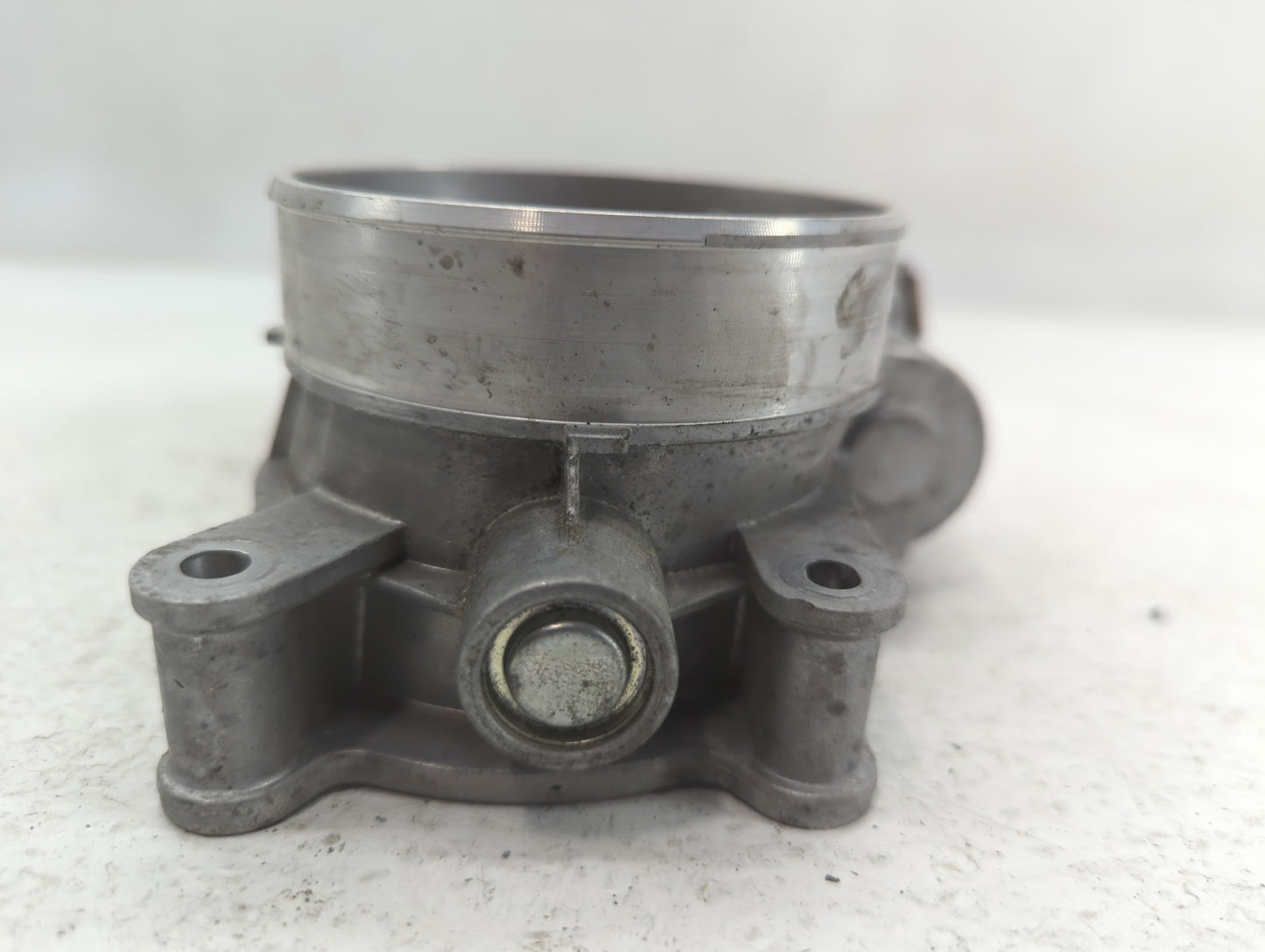 2014-2022 Chevrolet Silverado 1500 Throttle Body P/N:12678224 Fits Fits 2014 2015 2016 2017 2018 2019 2020 2021 2022 OEM Use