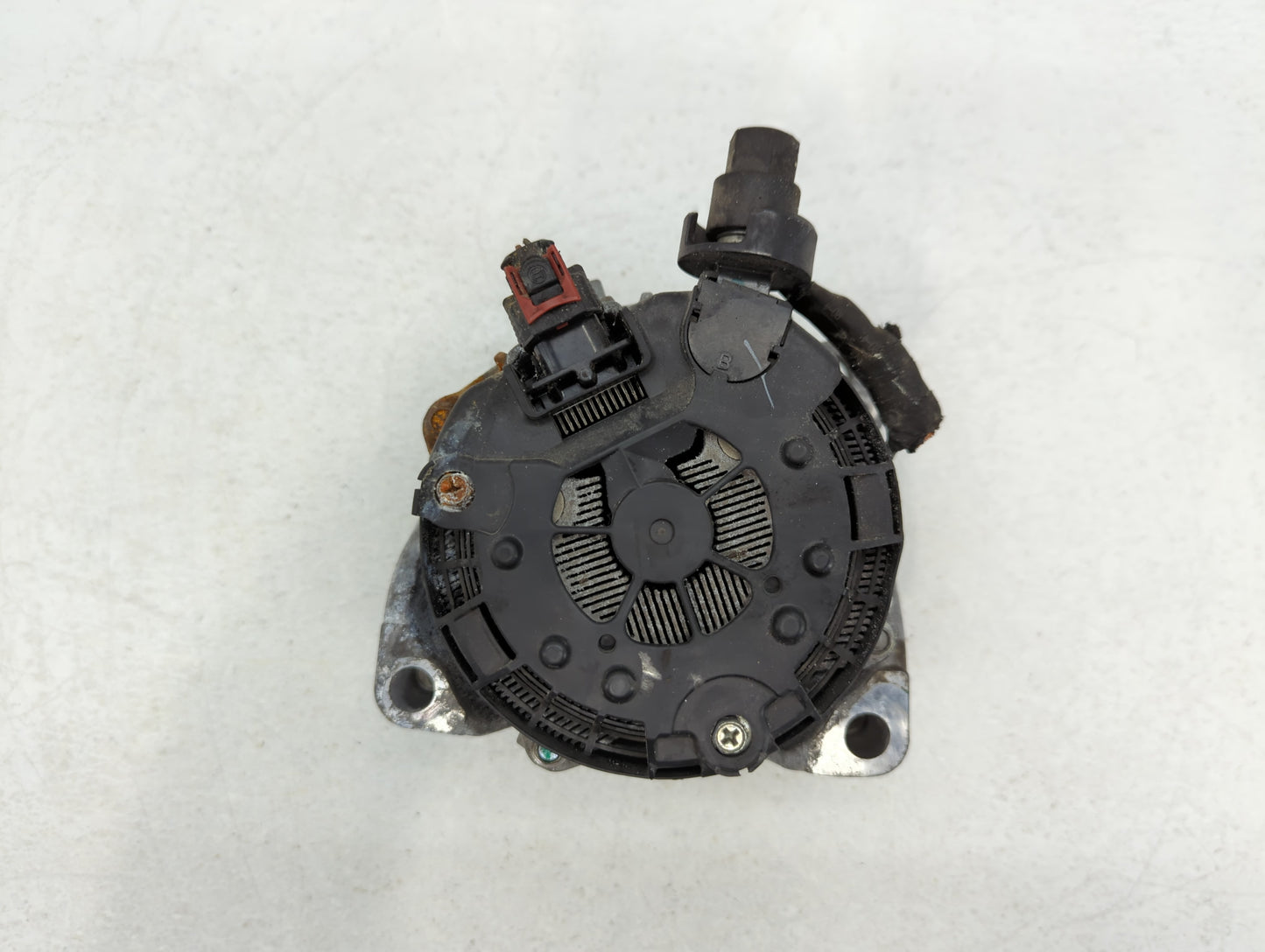 2019-2022 Chevrolet Silverado 1500 Alternator Replacement Generator Charging Assembly Engine OEM P/N:13536551 Fits OEM Used 