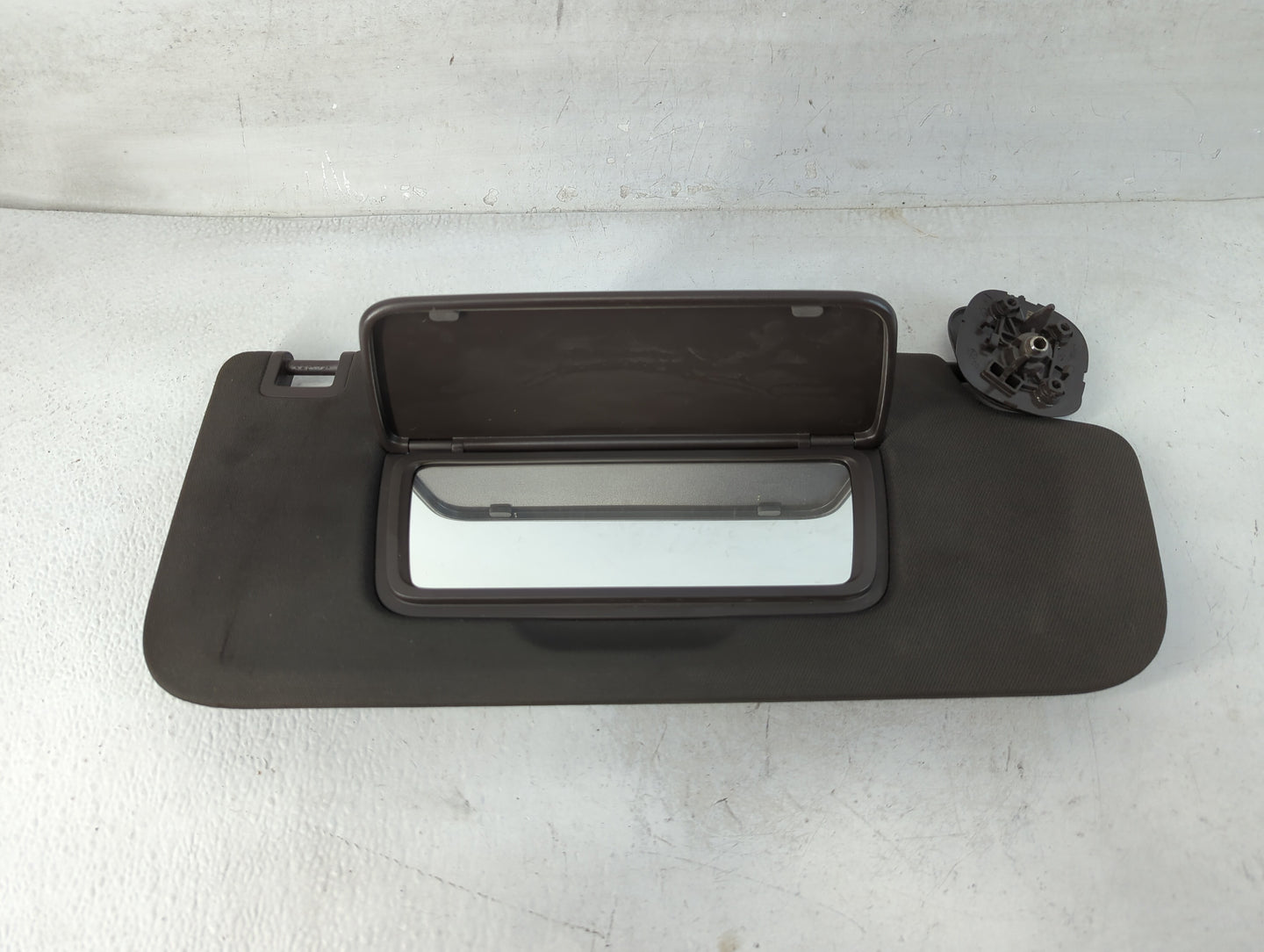 2019-2022 Chevrolet Silverado 1500 Sun Visor Shade Replacement Passenger Right Mirror Fits Fits 2019 2020 2021 2022 OEM Used