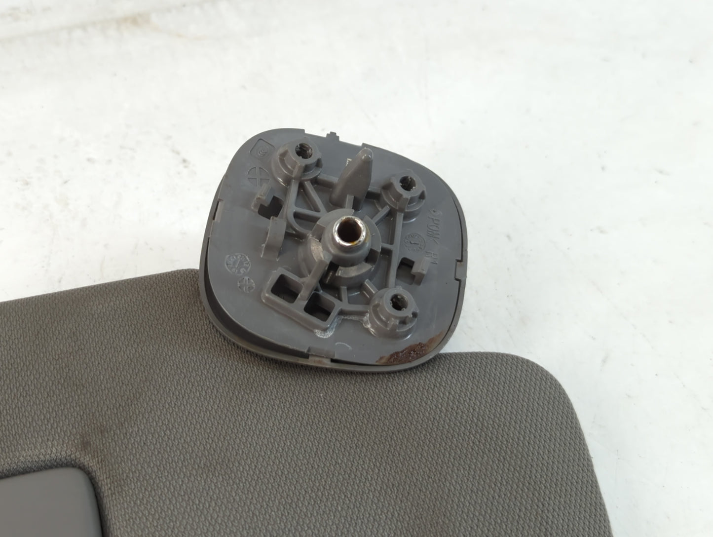 2019-2022 Chevrolet Silverado 1500 Sun Visor Shade Replacement Passenger Right Mirror Fits Fits 2019 2020 2021 2022 OEM Used