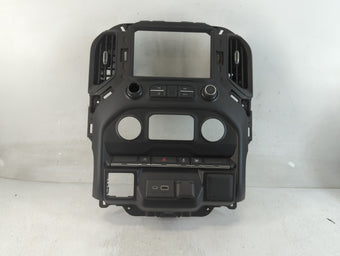 compare product 2019-2022 Chevrolet Silverado 1500 Radio AM FM Cd Player Receiver Replacement P/N:13529873 Fits Fits 2019 2020 2021 2022 OEM Used Auto Parts