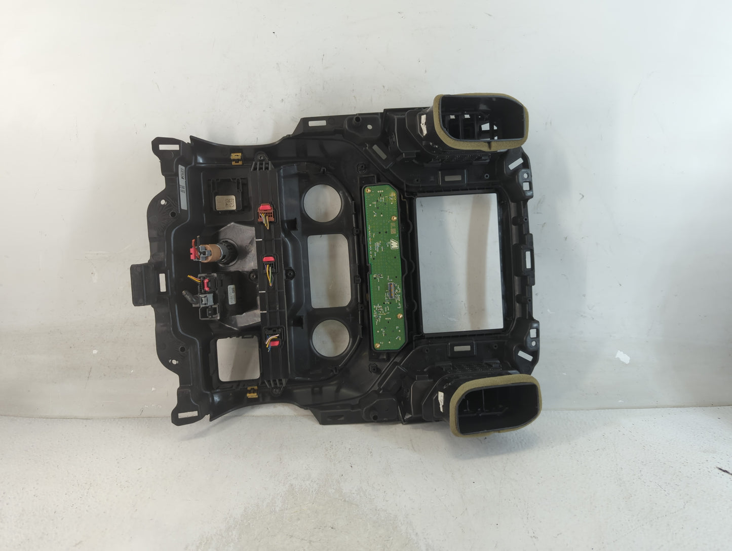 2019-2022 Chevrolet Silverado 1500 Radio AM FM Cd Player Receiver Replacement P/N:13529873 Fits Fits 2019 2020 2021 2022 OEM