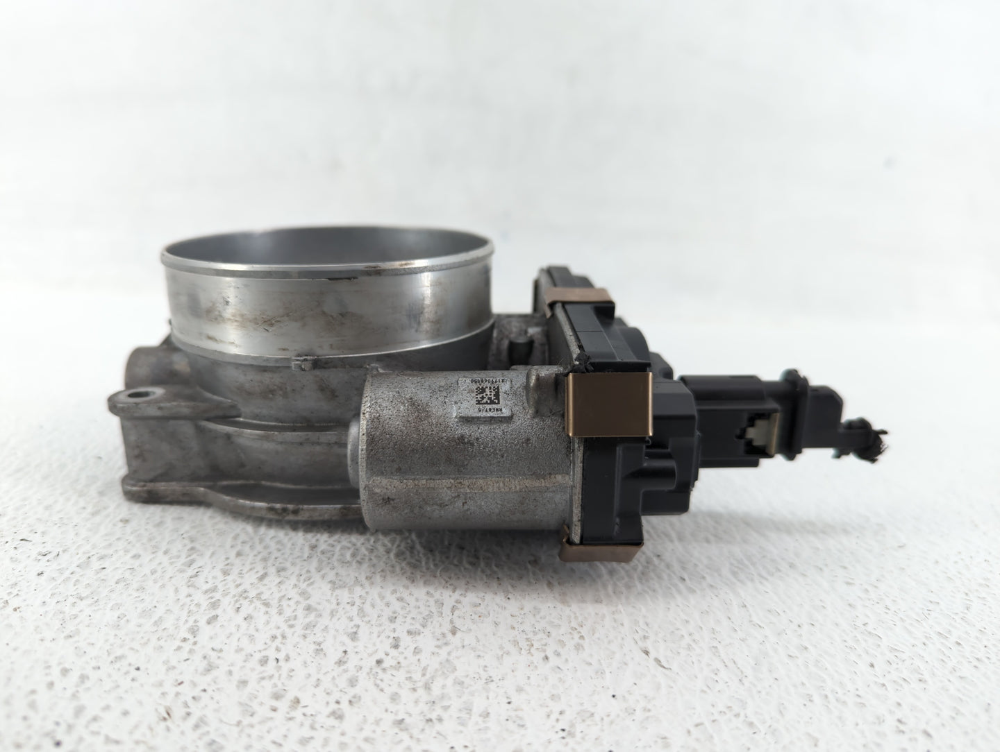 2020 Chevrolet Silverado 2500 Throttle Body P/N:12678312 12678223, 12620263 Fits Fits 2014 2015 2016 2017 2018 2019 2021 202