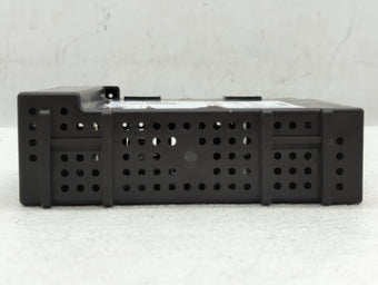 compare product Chevrolet Silverado 2500 Hd Am Fm Cd Player Radio Receiver