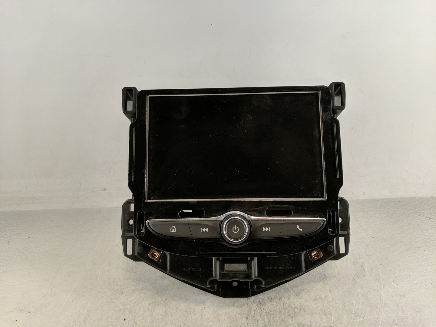 2019-2019 Chevrolet Sonic Radio Control Panel - Oemusedautoparts1.com