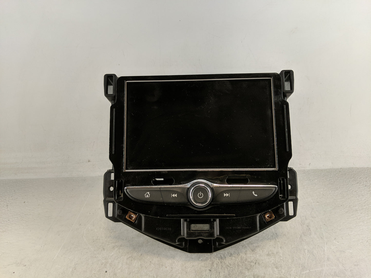 2019-2019 Chevrolet Sonic Radio Control Panel - Oemusedautoparts1.com
