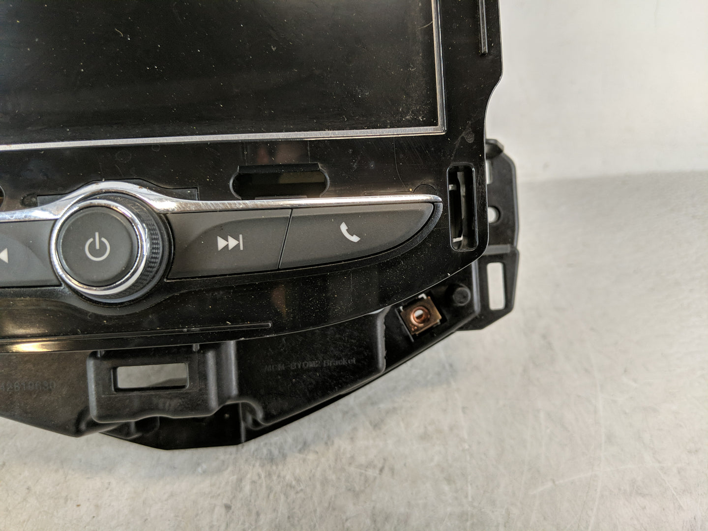 2019-2019 Chevrolet Sonic Radio Control Panel - Oemusedautoparts1.com