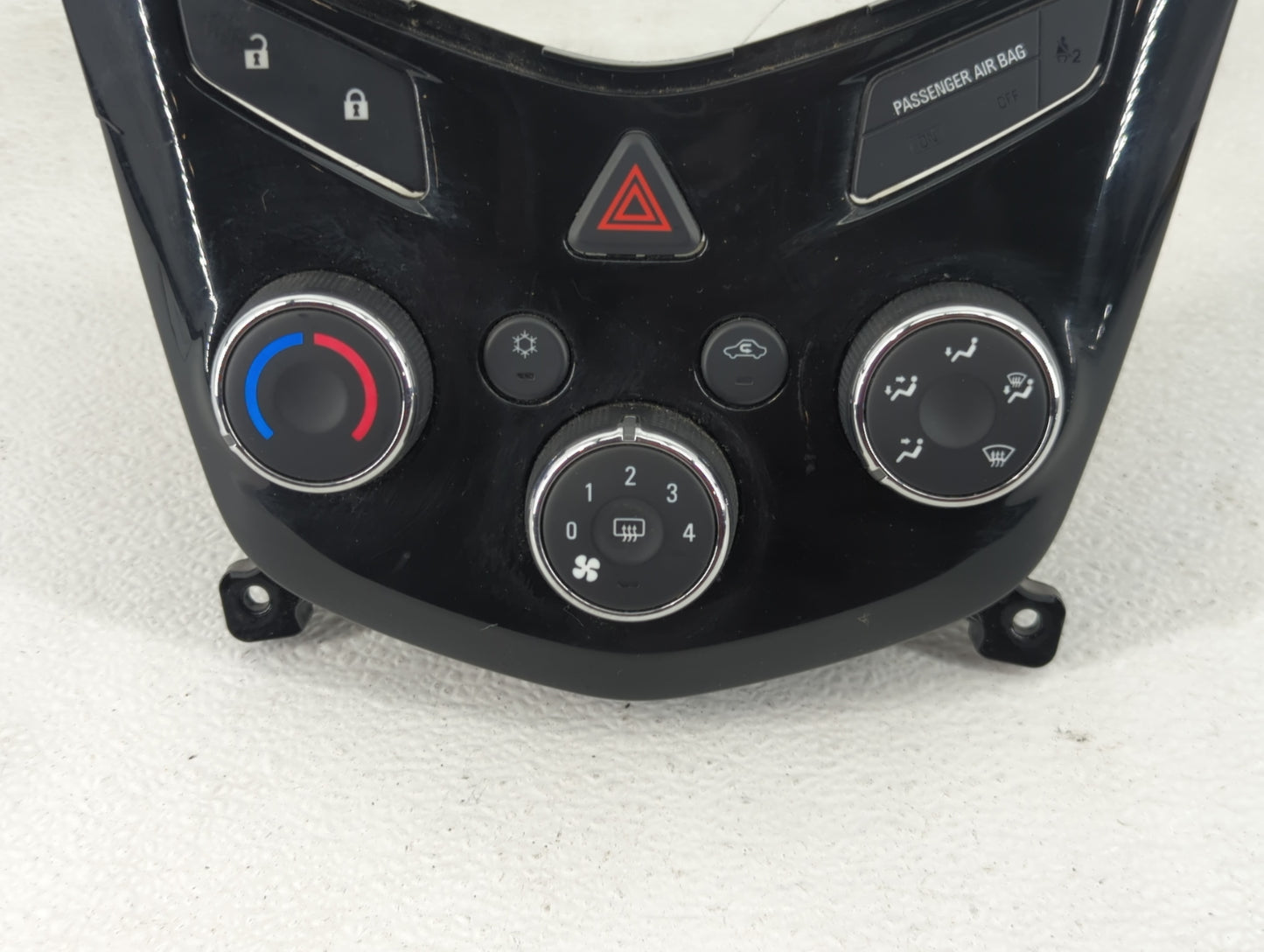 2017-2019 Chevrolet Sonic Climate Control Module Temperature AC/Heater Replacement P/N:42521463 Fits Fits 2017 2018 2019 OEM