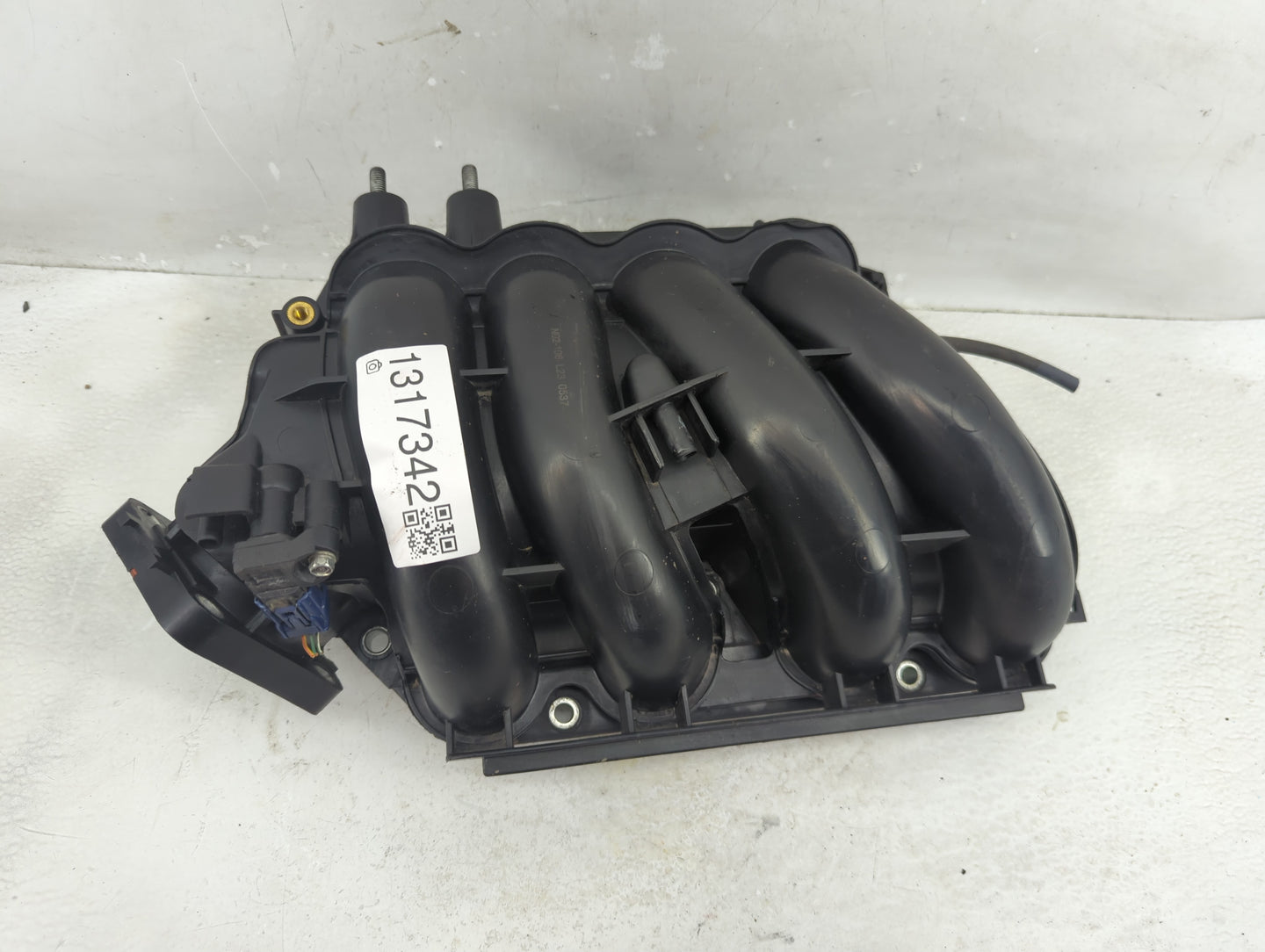 2012-2019 Chevrolet Sonic Air Intake Manifold Fits Fits 2012 2013 2014 2015 2016 2017 2018 2019 2020 2021 OEM Used Auto Part
