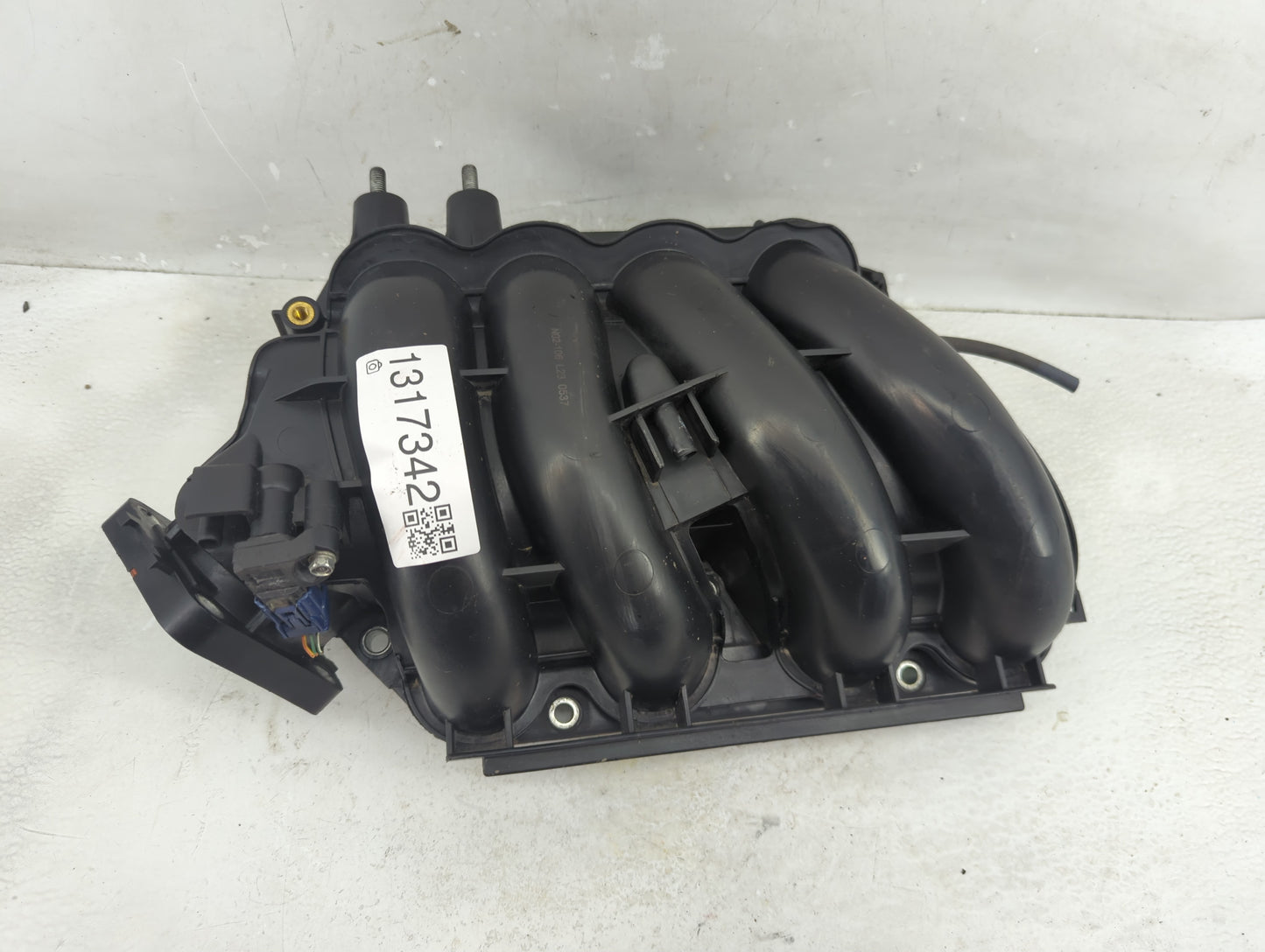 2012-2019 Chevrolet Sonic Air Intake Manifold Fits Fits 2012 2013 2014 2015 2016 2017 2018 2019 2020 2021 OEM Used Auto Part