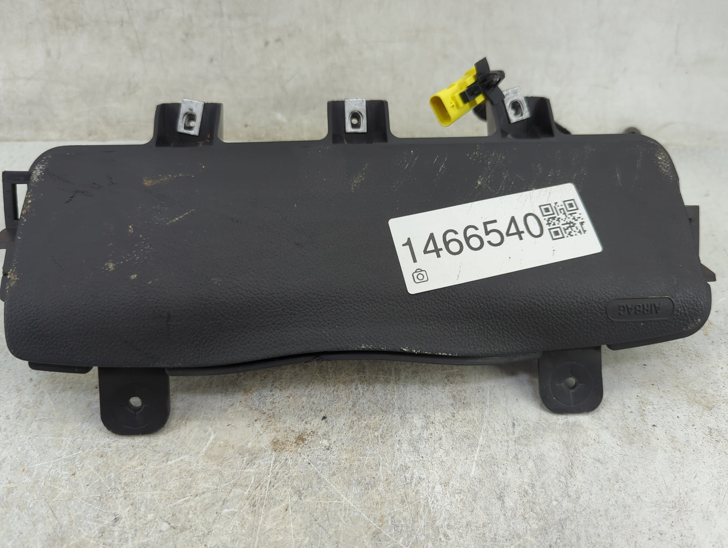 2012-2019 Chevrolet Sonic Air Bag Driver Left Knee OEM P/N:95174175 Fits Fits 2012 2013 2014 2015 2016 2017 2018 2019 OEM Us