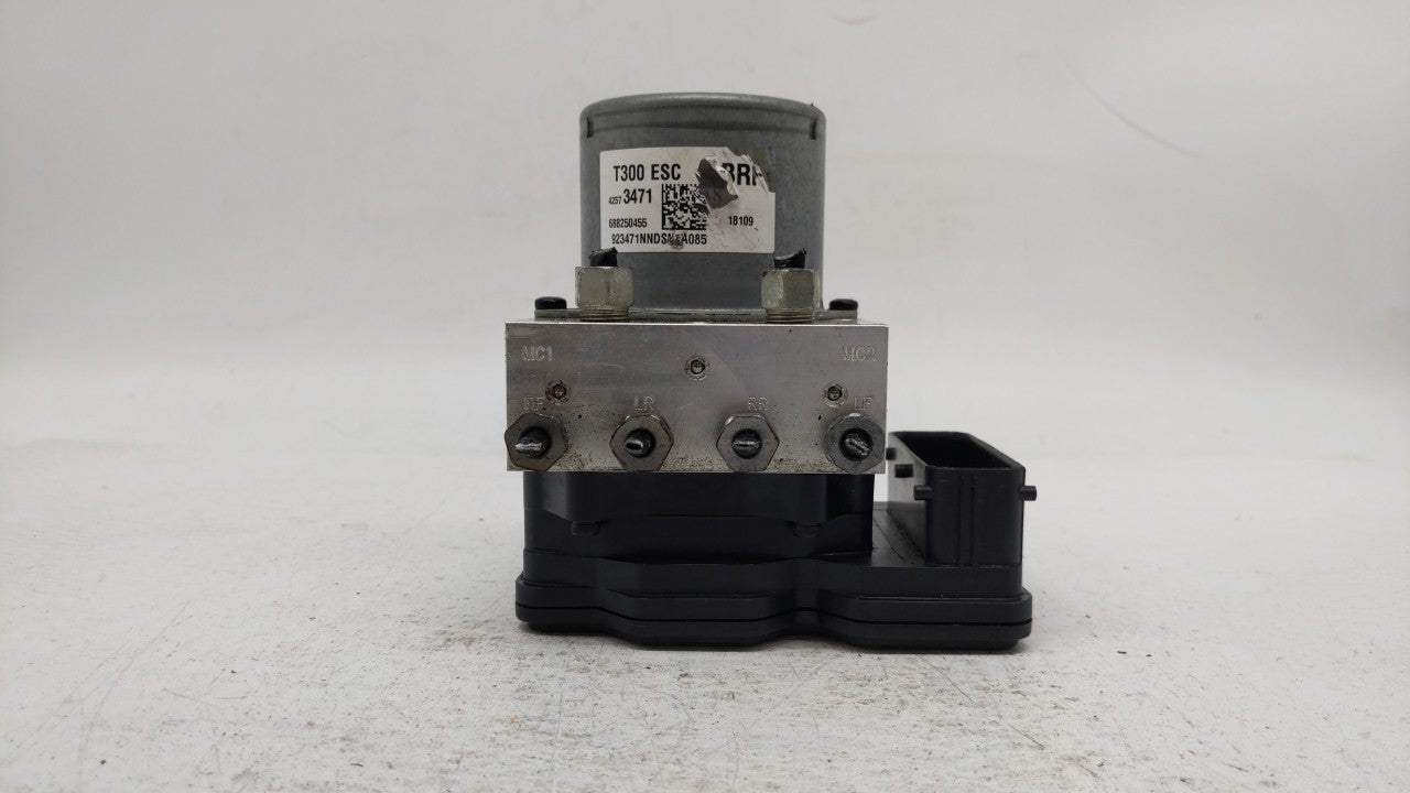 2017-2018 Chevrolet Sonic ABS Pump Control Module Replacement P/N:42573471 42520672 Fits Fits 2017 2018 OEM Used Auto Parts 