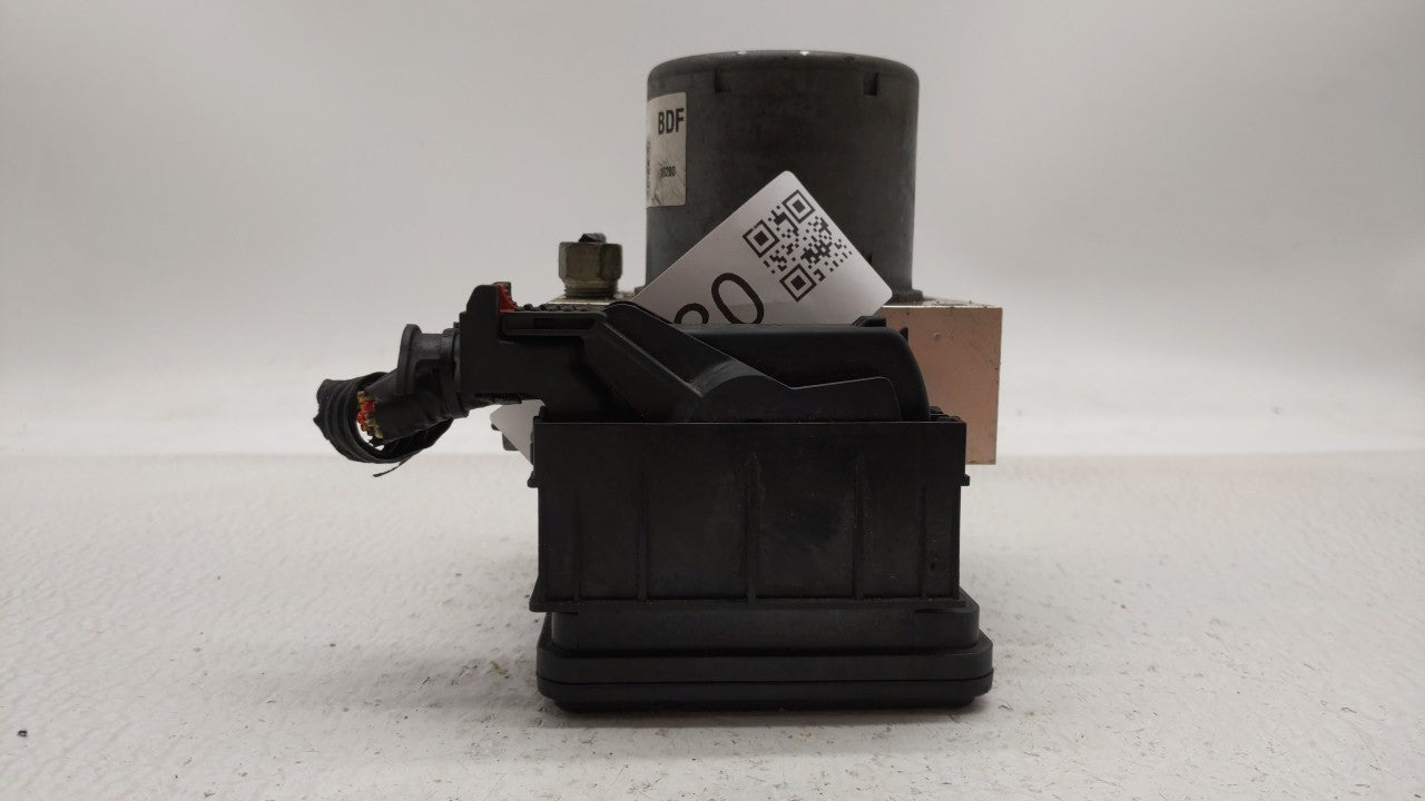 2017-2018 Chevrolet Sonic ABS Pump Control Module Replacement P/N:42573471 42520672 Fits Fits 2017 2018 OEM Used Auto Parts 