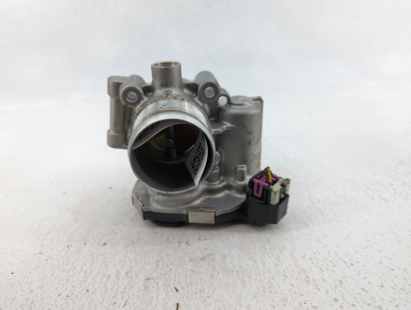 2012-2019 Chevrolet Sonic Throttle Body P/N:55565489 Fits Fits 2011 2012 2013 2014 2015 2016 2017 2018 2019 2020 2021 OEM Us
