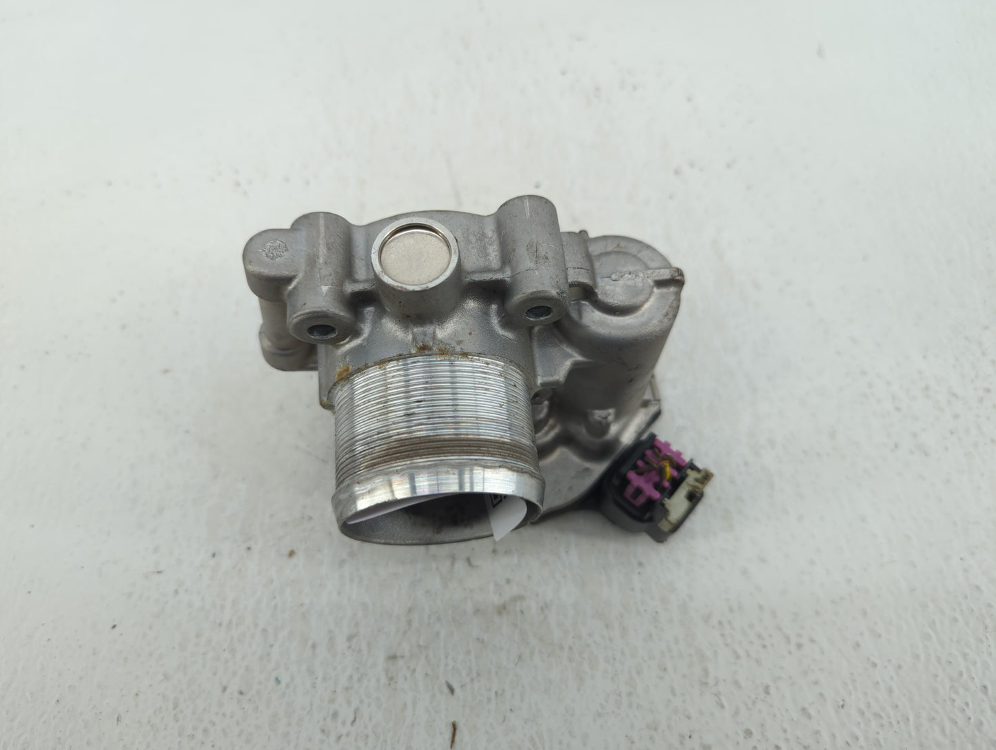 2012-2019 Chevrolet Sonic Throttle Body P/N:55565489 Fits Fits 2011 2012 2013 2014 2015 2016 2017 2018 2019 2020 2021 OEM Us