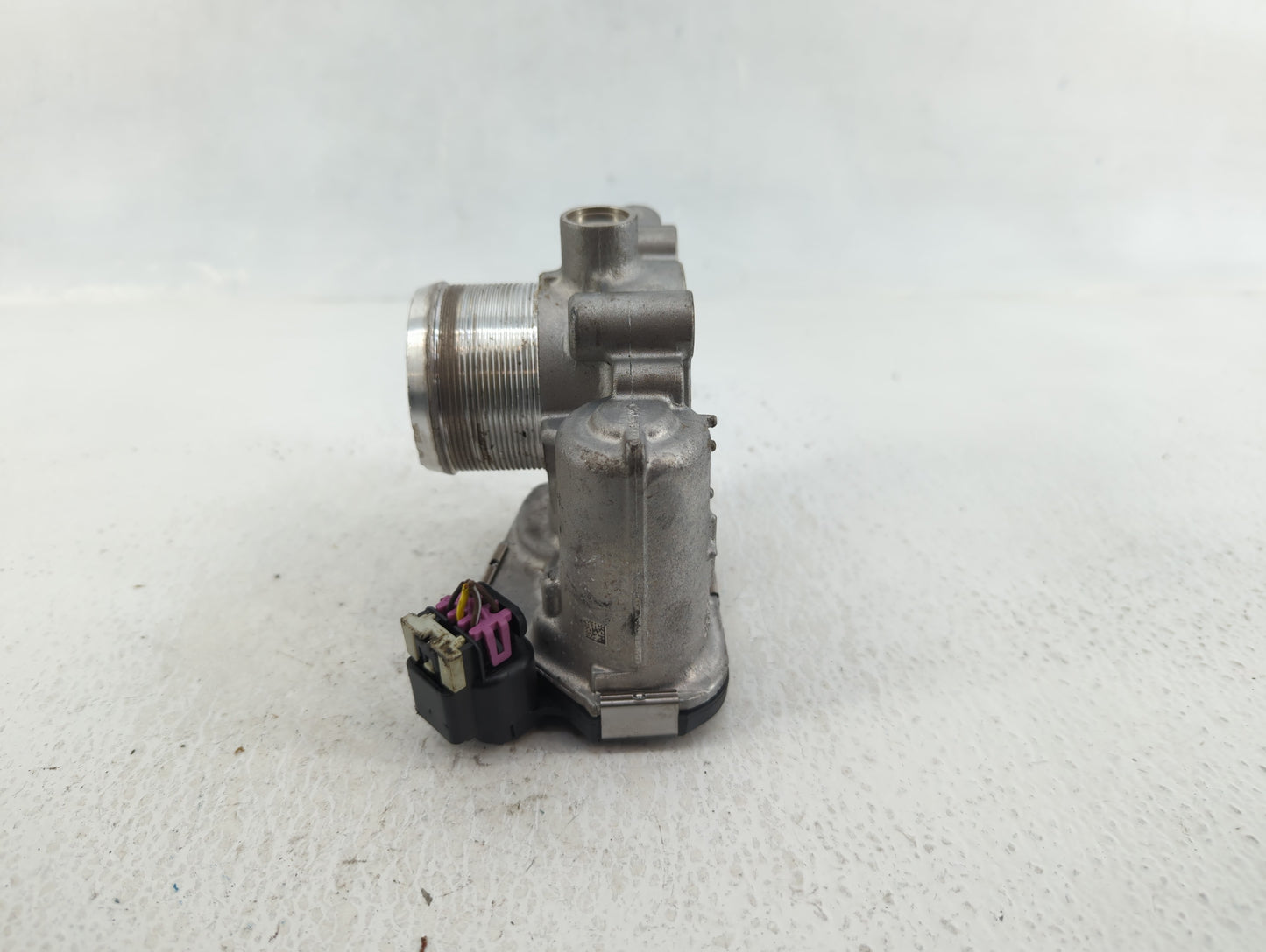 2012-2019 Chevrolet Sonic Throttle Body P/N:55565489 Fits Fits 2011 2012 2013 2014 2015 2016 2017 2018 2019 2020 2021 OEM Us