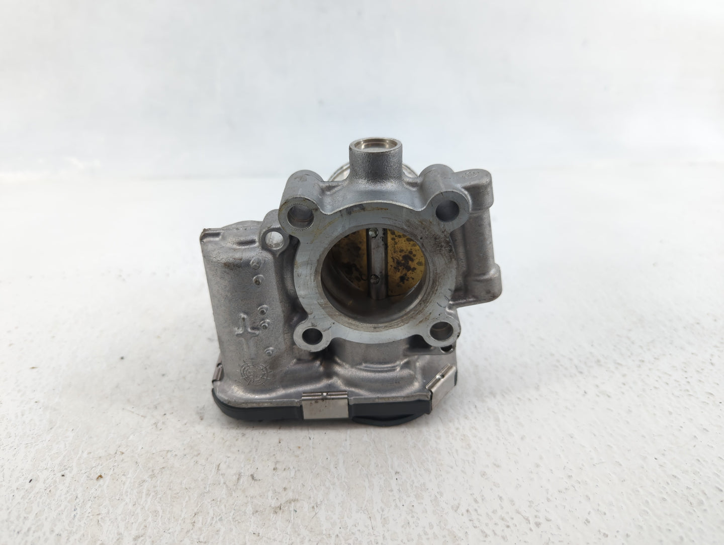 2012-2019 Chevrolet Sonic Throttle Body P/N:55565489 Fits Fits 2011 2012 2013 2014 2015 2016 2017 2018 2019 2020 2021 OEM Us