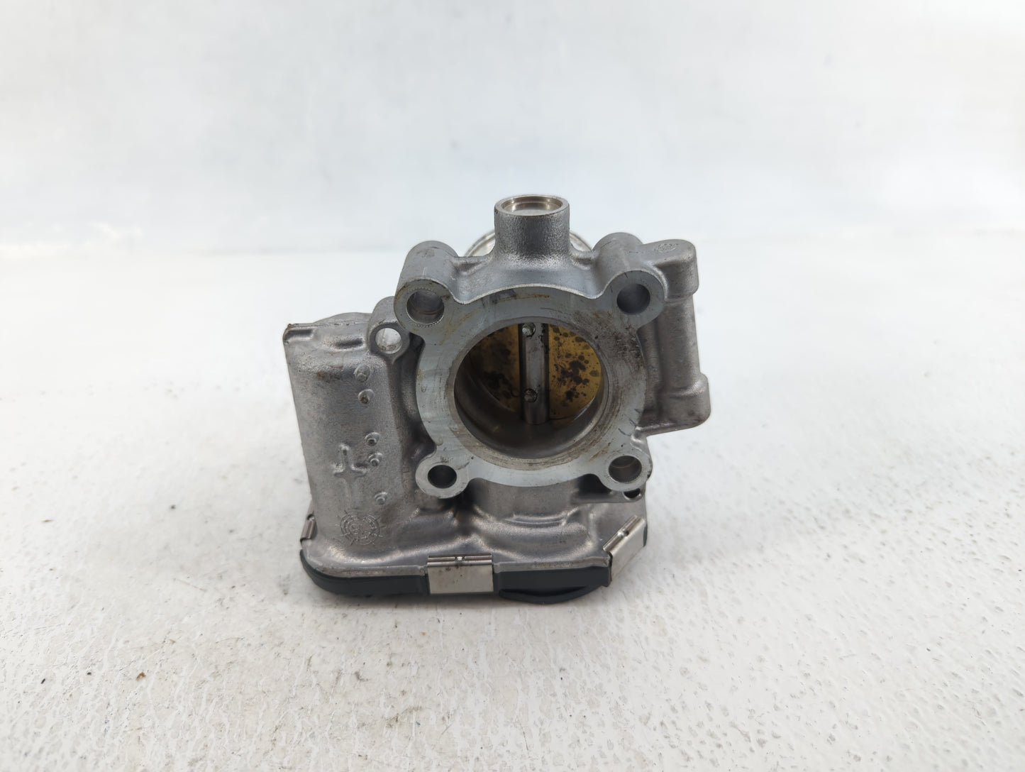 2012-2019 Chevrolet Sonic Throttle Body P/N:55565489 Fits Fits 2011 2012 2013 2014 2015 2016 2017 2018 2019 2020 2021 OEM Us